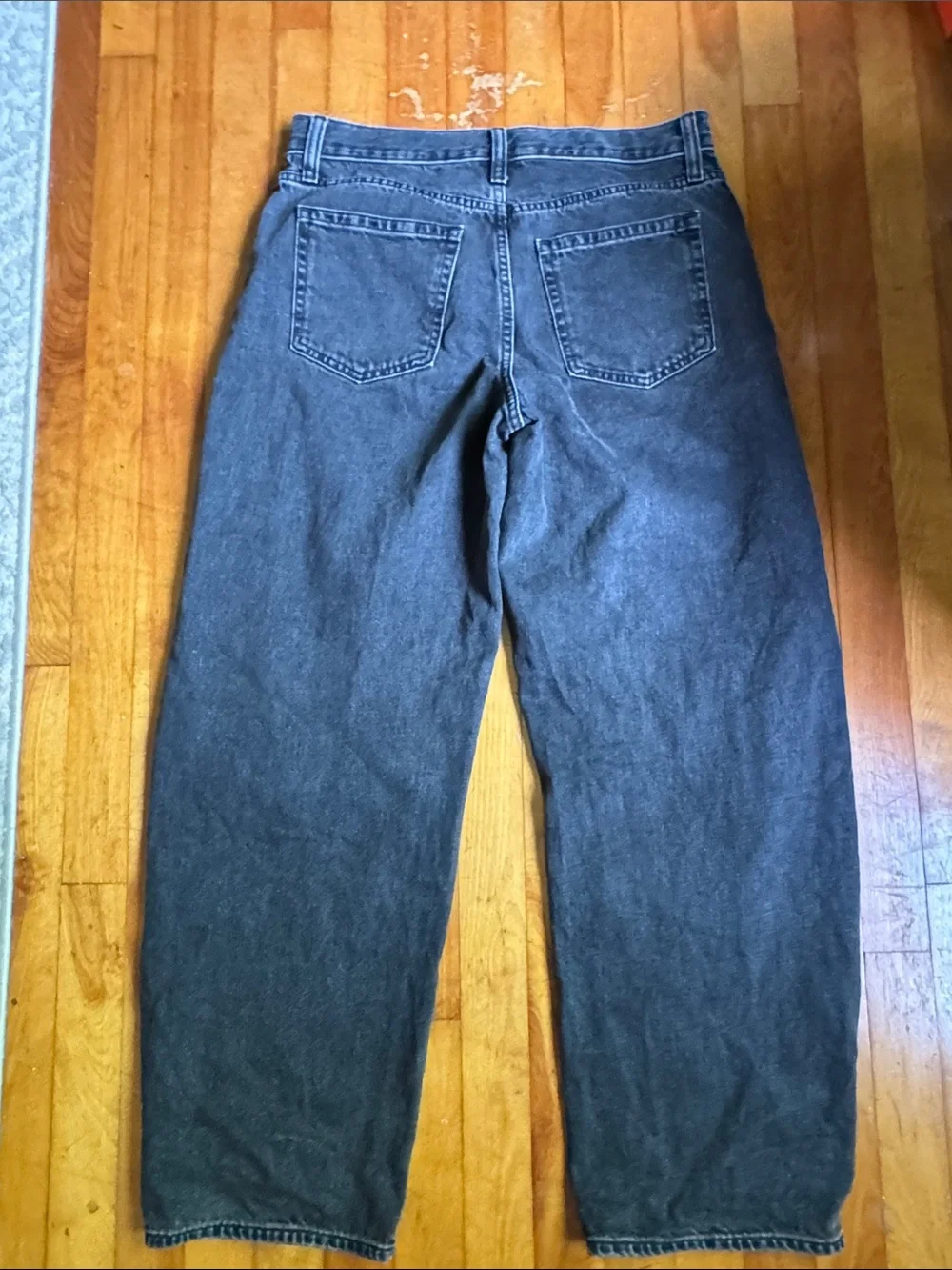 GAP Women's Washed Black high rise Barrel Jeans
